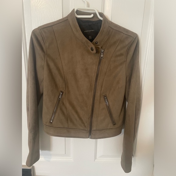 Banana Republic Jackets & Blazers - Banana Republic banded collar vegan suede moto jacket